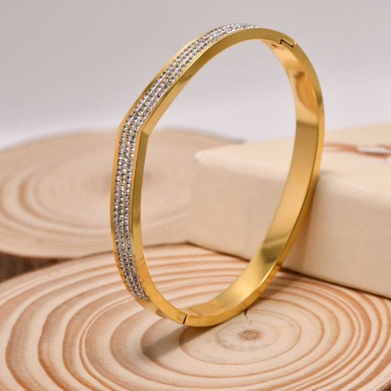 Wholesale Starry Sky V-shaped Diamond Titanium Steel Bracelet ACC-BT-Liyan005