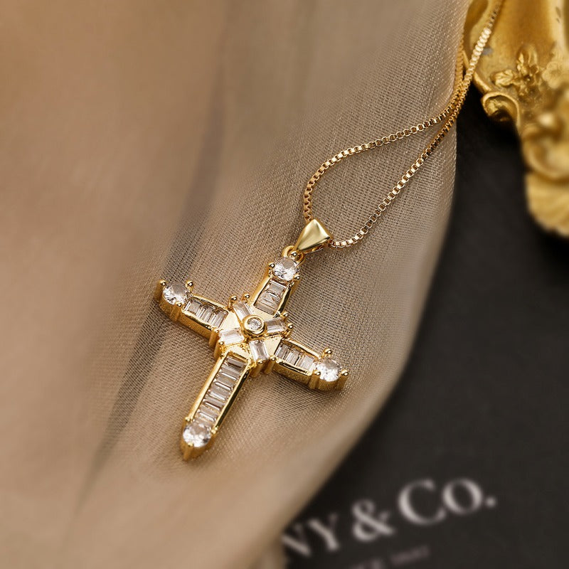 Wholesale Simple Copper Plated 18K Gold Zircon Cross Pendant Necklace ACC-NE-AoGu006