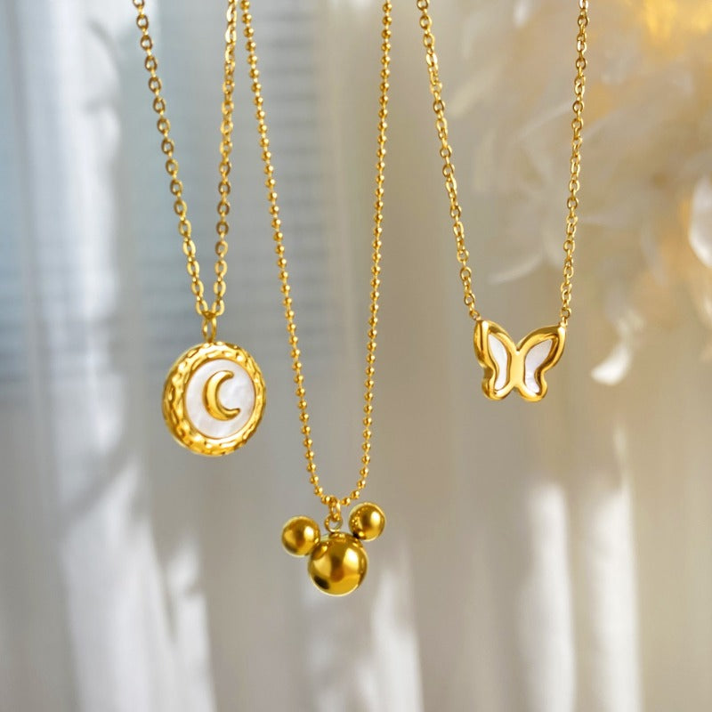 Wholesale Titanium Steel Mother of Pearl Butterfly Daisy Necklace ACC-NE-YuXun003