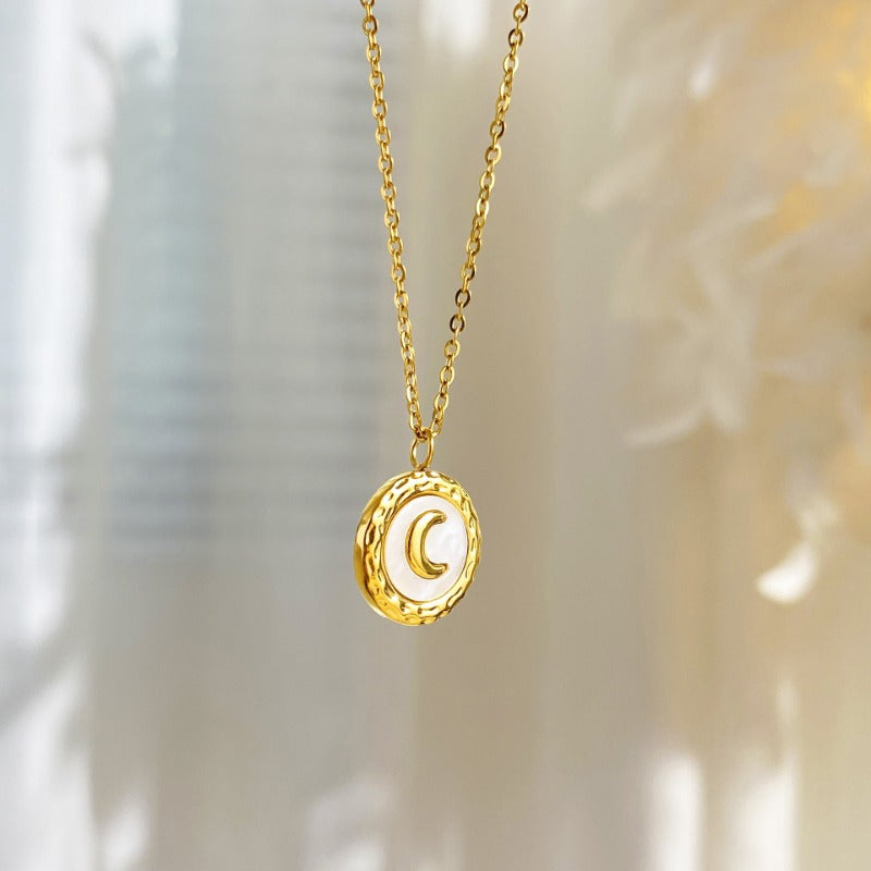 Wholesale Titanium Steel Mother of Pearl Butterfly Daisy Necklace ACC-NE-YuXun003