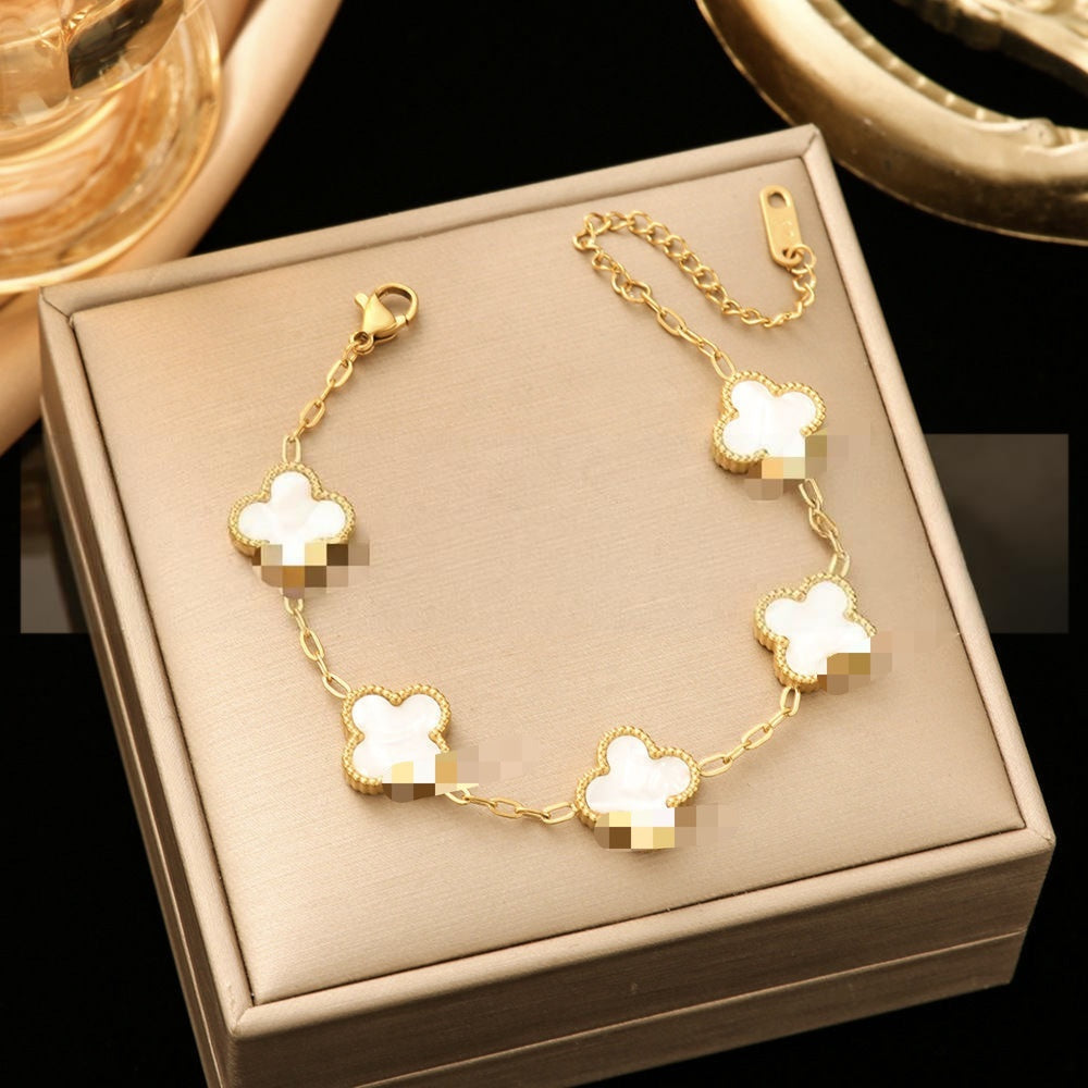 Wholesale Four-Leaf Clover Clover Charm Bracelet 13mm Titanium Steel Electroplated Fashion Jewelry for Women