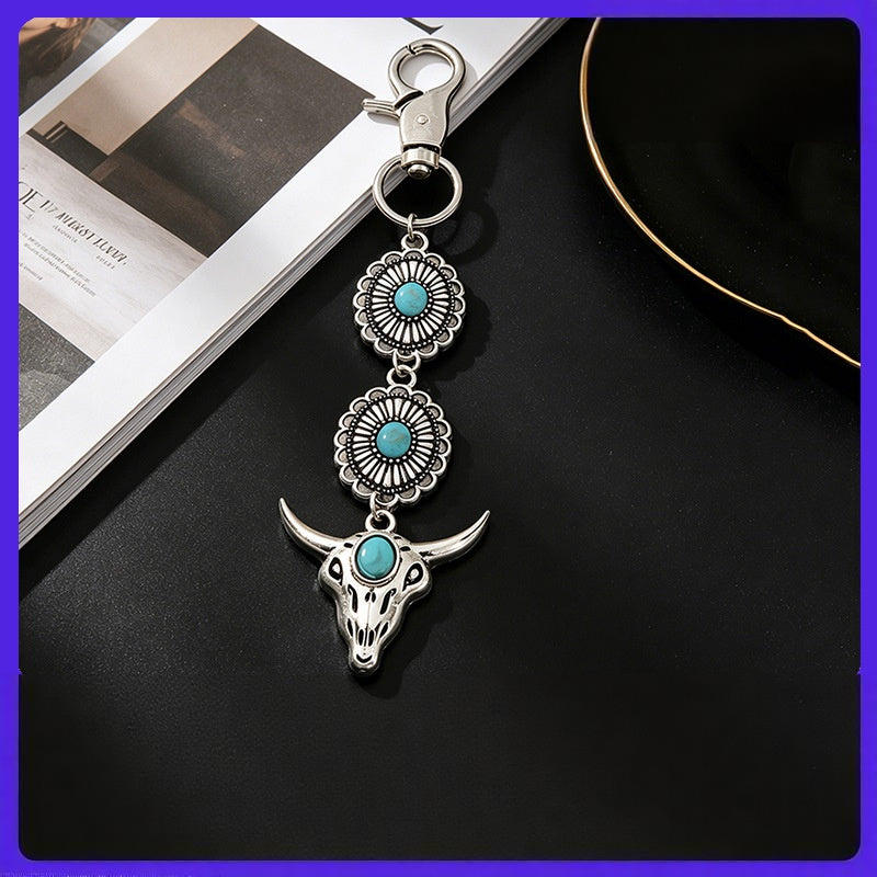 Wholesale Alloy Inlaid Turquoise Bull Head Keychain Retro Fashion Bag Charm Car Key Accessory