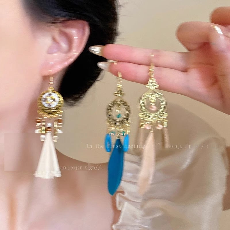 Wholesale Alloy Blue Feather Earrings,  Bohemian Tassel Jewelry Accessory for Beach Vacation