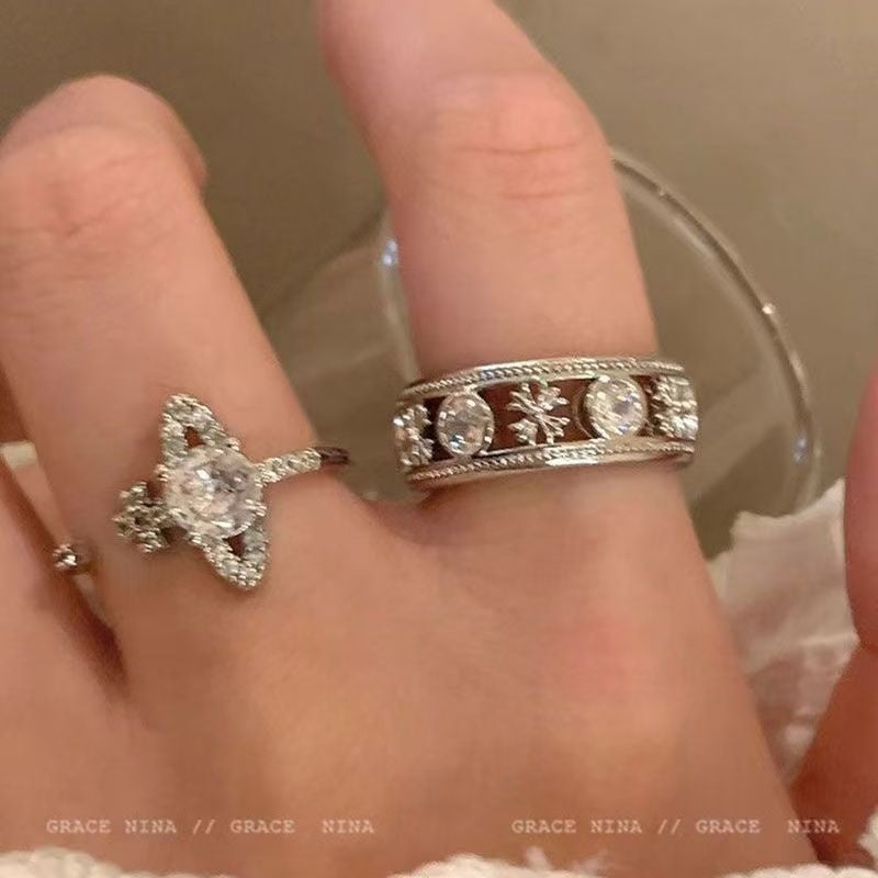 Wholesale Saturn Girl Chic Couple Ring Set Alloy Sparkling Fashion Jewelry Accessory For Gift Everyday Wear And Boutique Resale