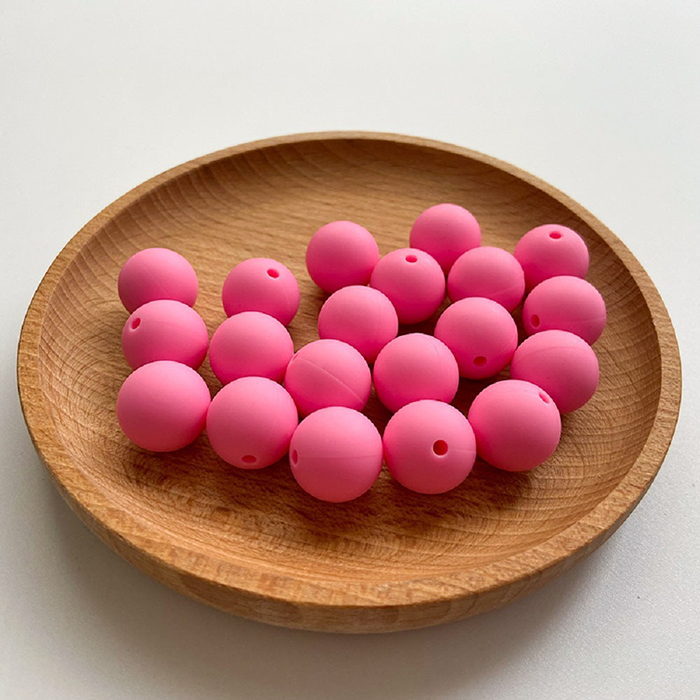 Wholesale 50PCS 15MM Silicone Heart Rainbow Color Beads With Pore Size 2.5mm