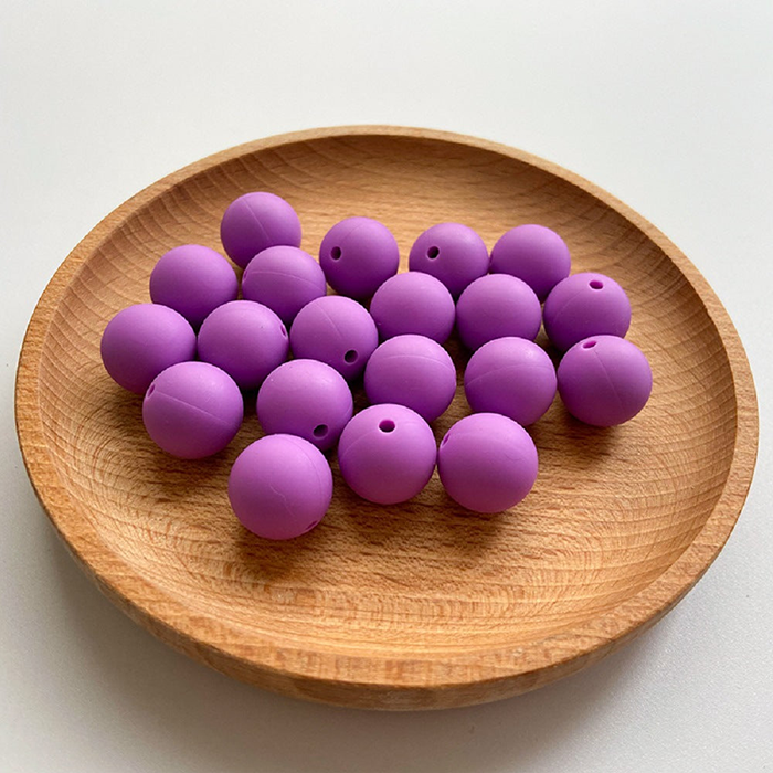 Wholesale 50PCS 15MM Silicone Heart Rainbow Color Beads With Pore Size 2.5mm