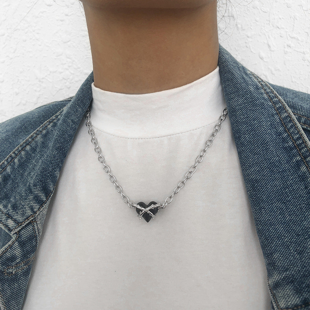 Wholesale Alloy Resin Heart Shaped Necklace ACC-NE-BP002