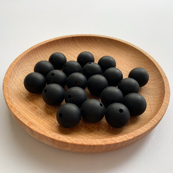 Wholesale 50PCS 15MM Silicone Heart Rainbow Color Beads With Pore Size 2.5mm