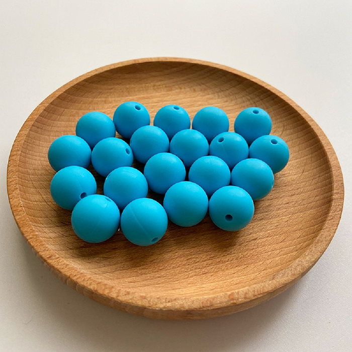Perles de couleur arc-en-ciel en forme de cœur en Silicone, 15MM, avec taille de pores 2.5mm, vente en gros, 50 pièces